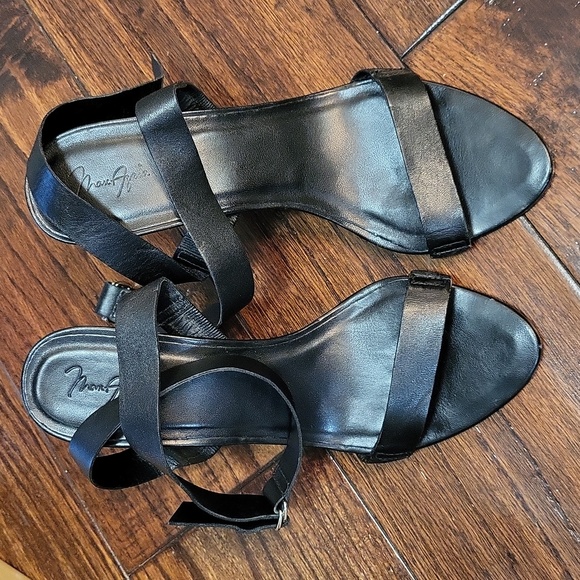 MAX AZRIA - Giselle Black Leather Wedge Ankle Strap Sandals Size 38 - Picture 5 of 7